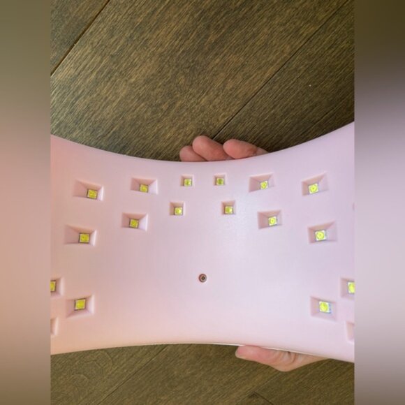 UV LED nail light with power cord -like new condition - Picture 3 of 3